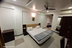 Hotel Pride Executive