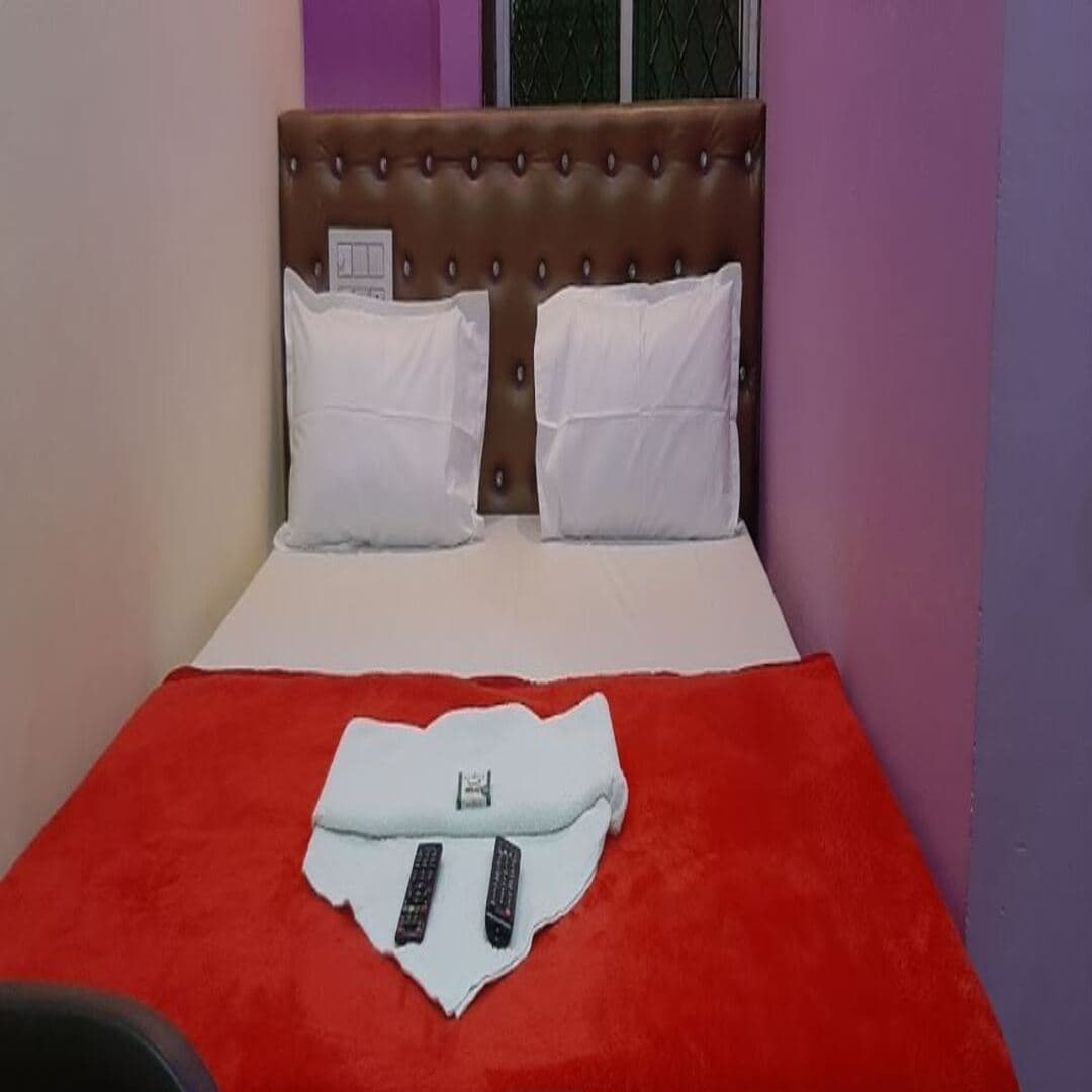 Hotel Radhe Krishna - Tap to explore photos