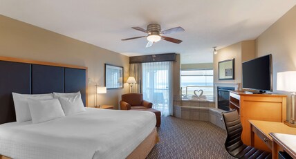 Best Western Plus Ocean View Resort Room Type - 1 King Bed, Oceanfront Superior View, Oversized Jetted Tub, Balcony, Fireplace, Non-Smoking