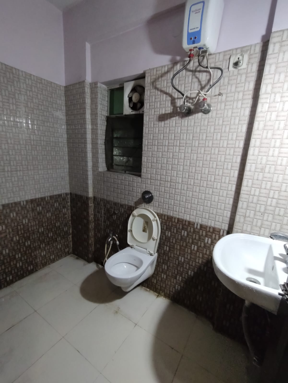 Bandhan Guest House BD Block - Tap to explore photos