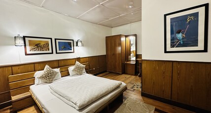 Hotel Meghdoot Room Type - Single Room (Double bed ) Luxury