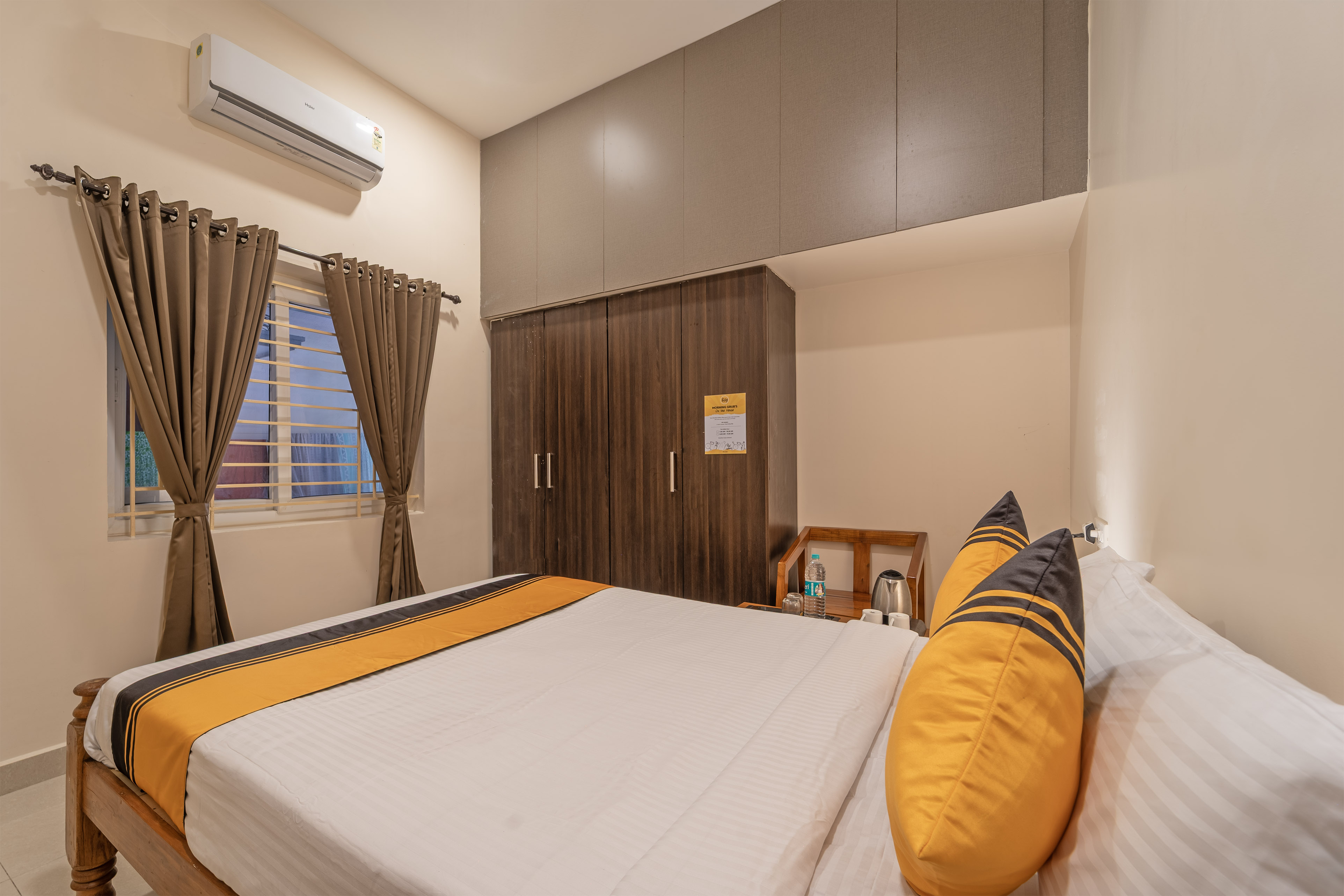 Itsy Hotels Snowdrop - Tap to explore photos