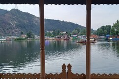 Photos of Houseboat little kolhai