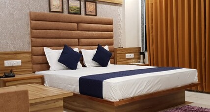 Hotel Royal Fort Division by Akshar Hotel Room Type - Suite AC Room