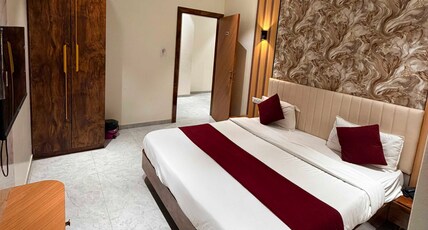 Collection O Sunset Point Pangari Formerly Riveria Room Type - Deluxe Room