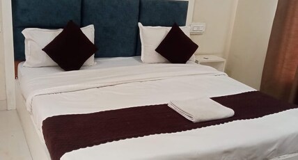 Hotel Chelsea Room Type - Delux Room