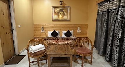 Mayadeep homestay-10 kms from Kainchi dham mandir Room Type - Premium Room with Valley view