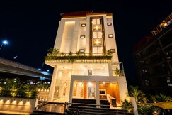 Rooms of Hotel Palm Bliss