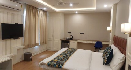Hotel Aziz Room Type - Deluxe Room
