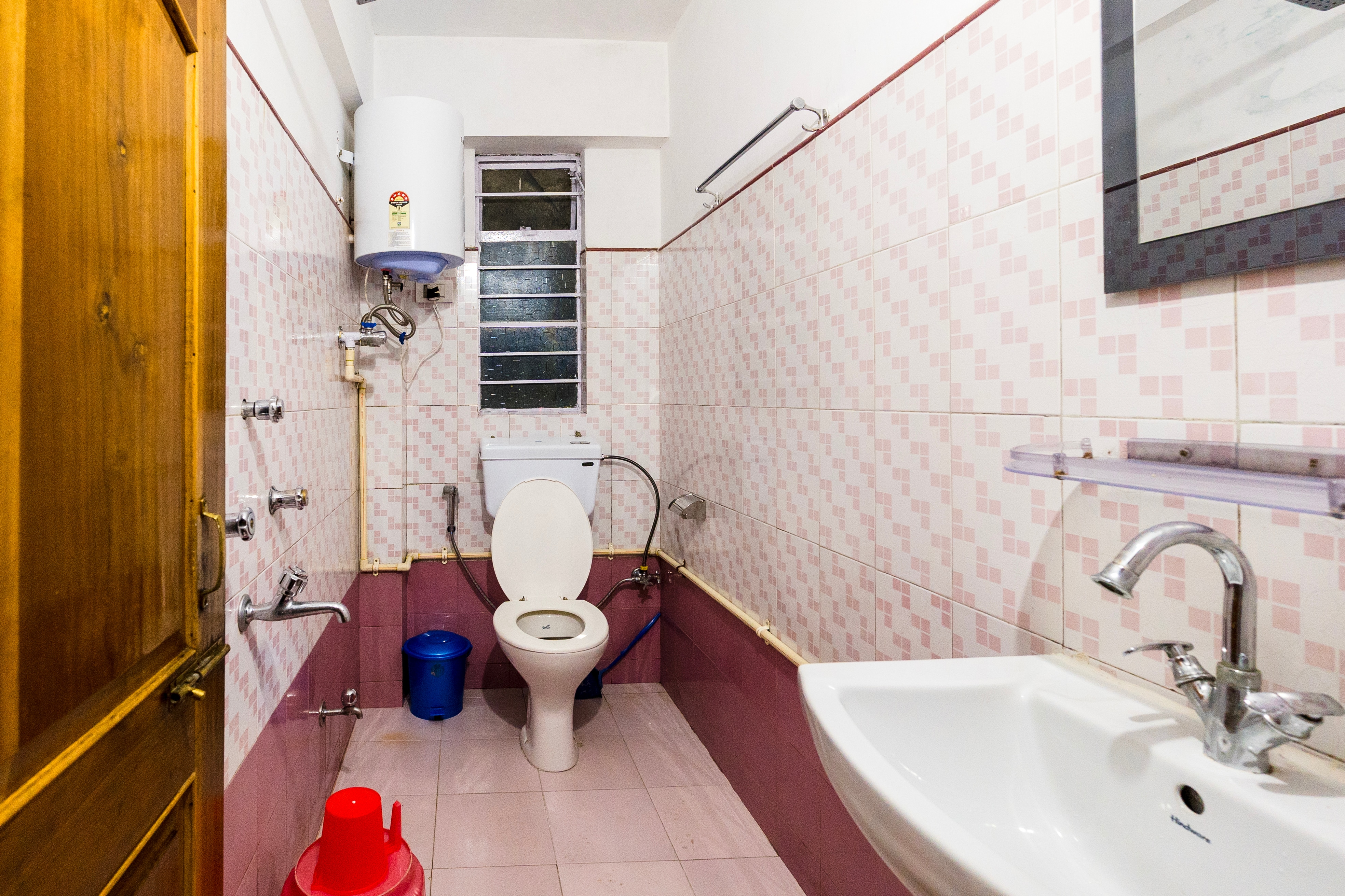 Hotel sucasa hills 400 meters from mall road - Tap to explore photos