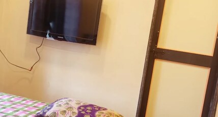 Hotel Gulab Loading and Family Restaurant Room Type - Bedroom 5