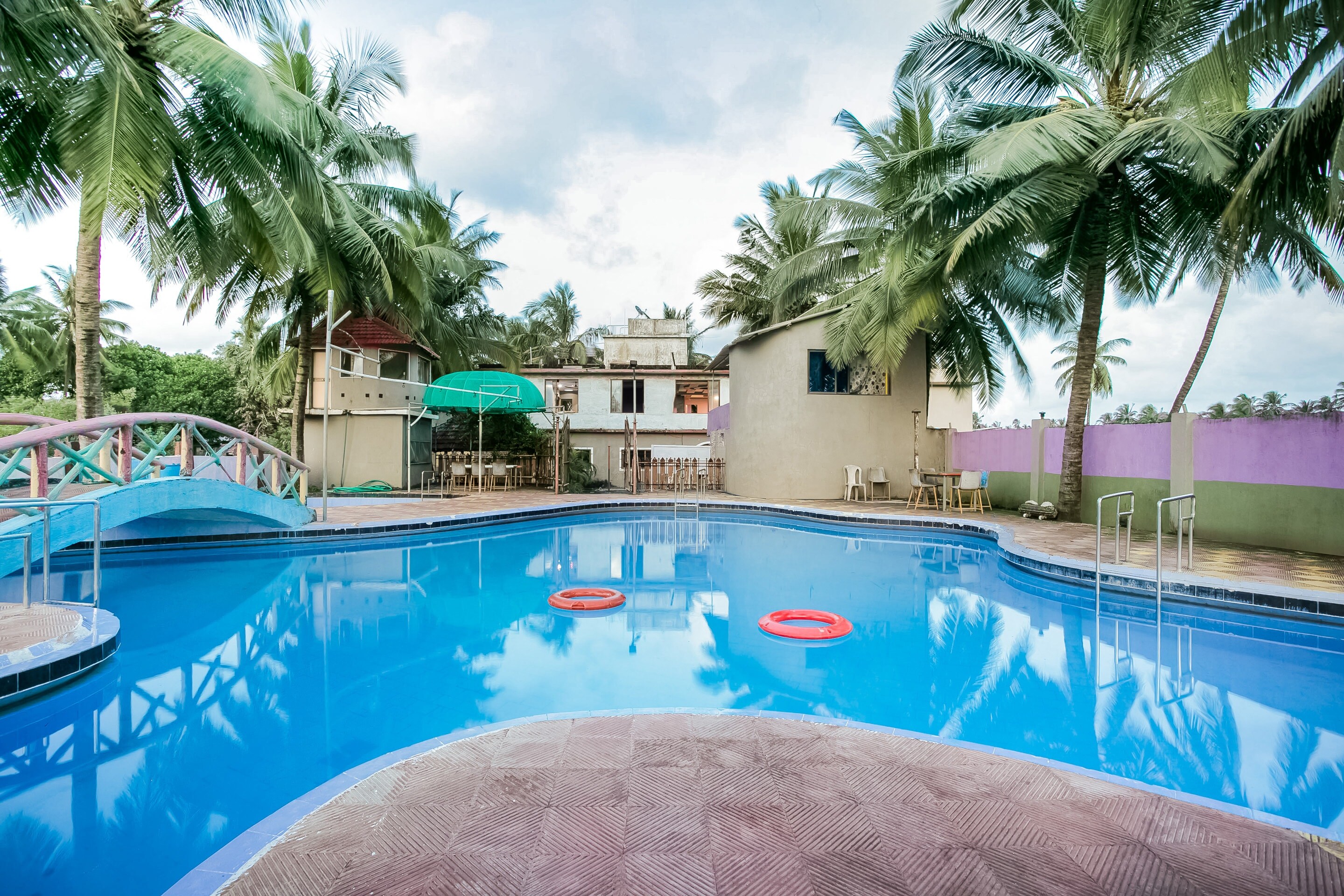 OYO Flagship Daryavardi Beach Resort - Tap to explore photos