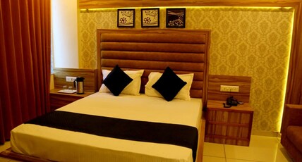 Hotel Royal Fort Division by Akshar Hotel Room Type - Deluxe Ac Hotel Royal Fort Division by Akshar Hotel Room Type - Deluxe Ac