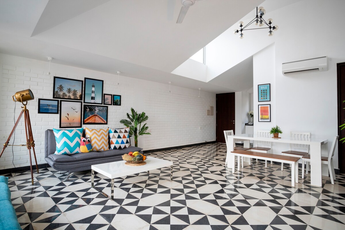 The White Wish | 2BHK Candollim - By Homestay DaDDy - Tap to explore photos