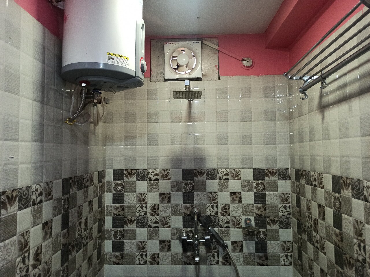 THE HANGOUT RESIDENCY INN - Tap to explore photos