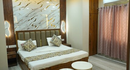 HOTEL SIDDHA PALACE Room Type - Deluxe Room