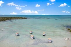Mahogany Bay Resort & Beach Club, Curio Collection by Hilton