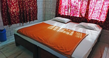 Murudeshwar International Room Type - Deluxe Double AC