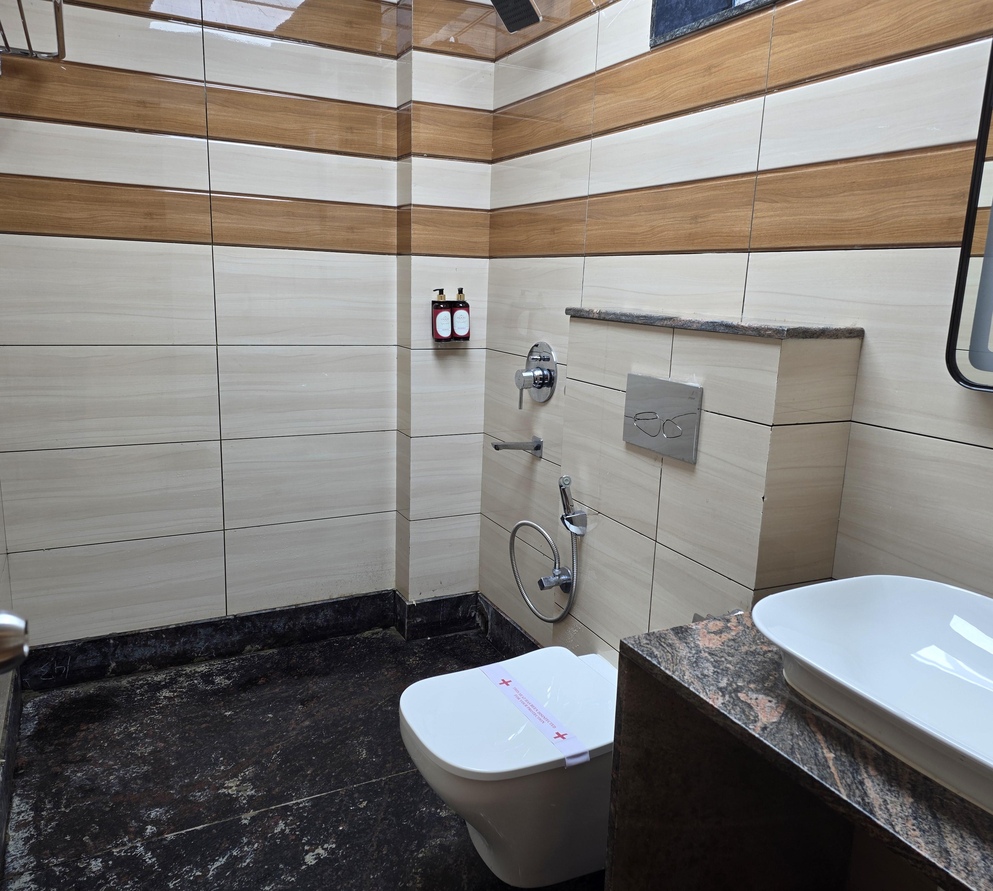 Hotel Vaishno Regal - Tap to explore photos