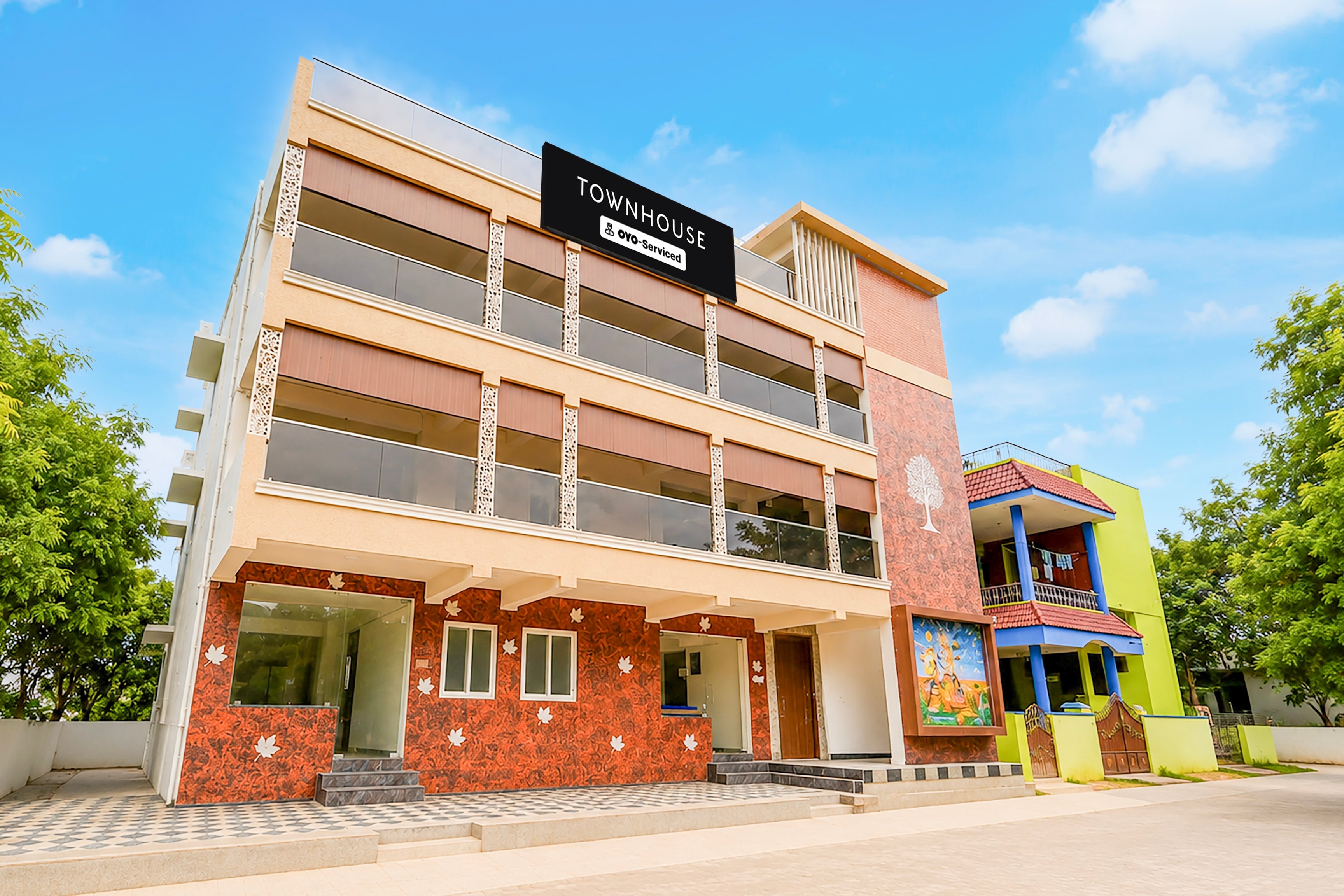 Townhouse MK University Bus Terminal Madurai Formerly Aca Elite - Tap to explore photos