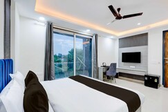 Super Townhouse OAK Hotel Cloud Bay