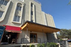 The Archway Hotel