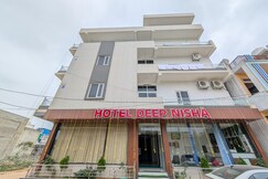 Hotel Deep Nisha
