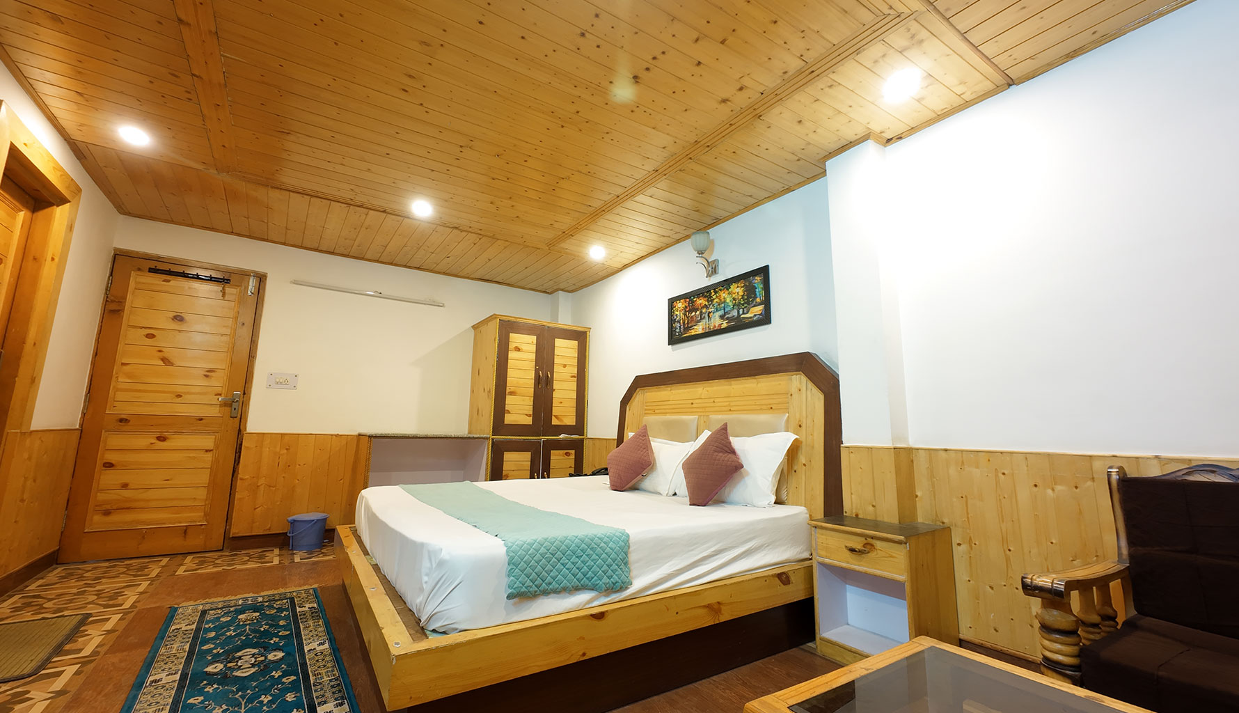 Him Homestay Manali - Tap to explore photos