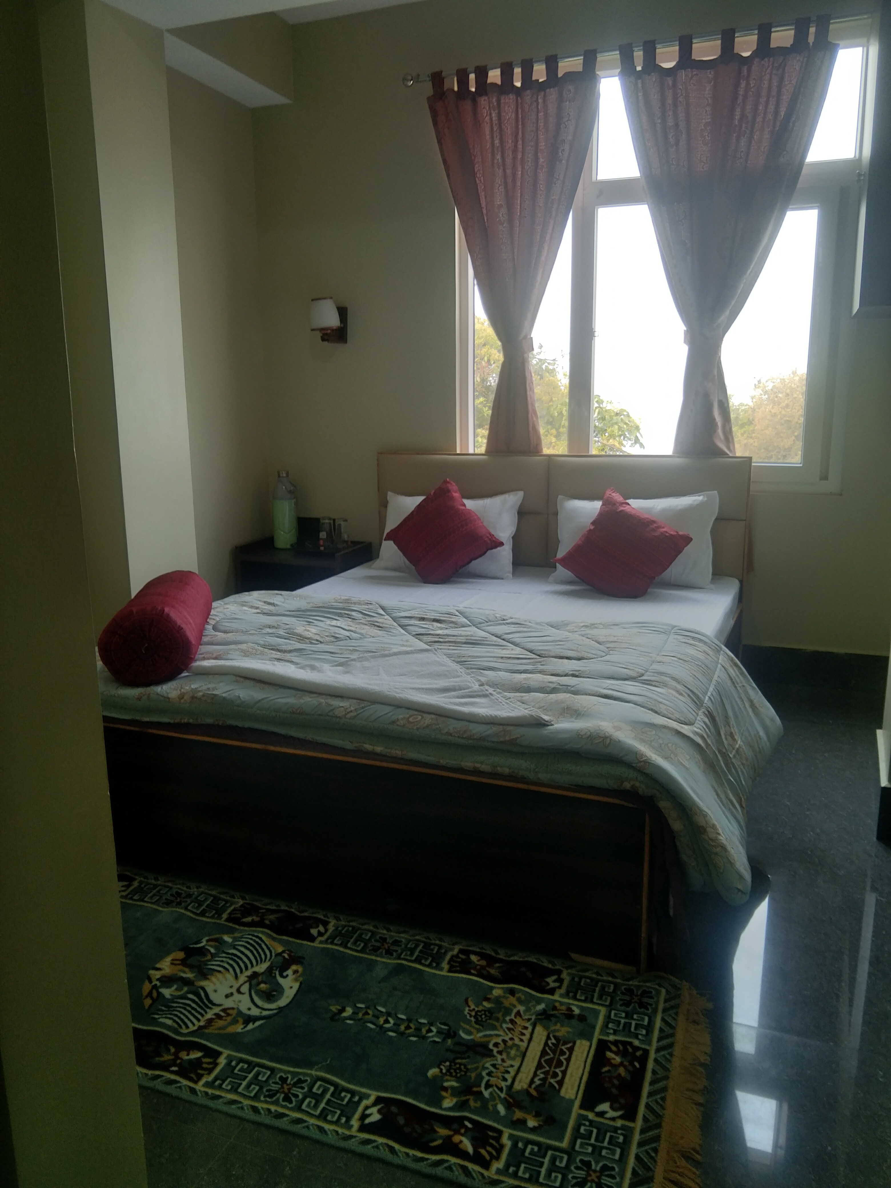 Khimsa Inn (900 mtrs to Buddha Park) - Tap to explore photos