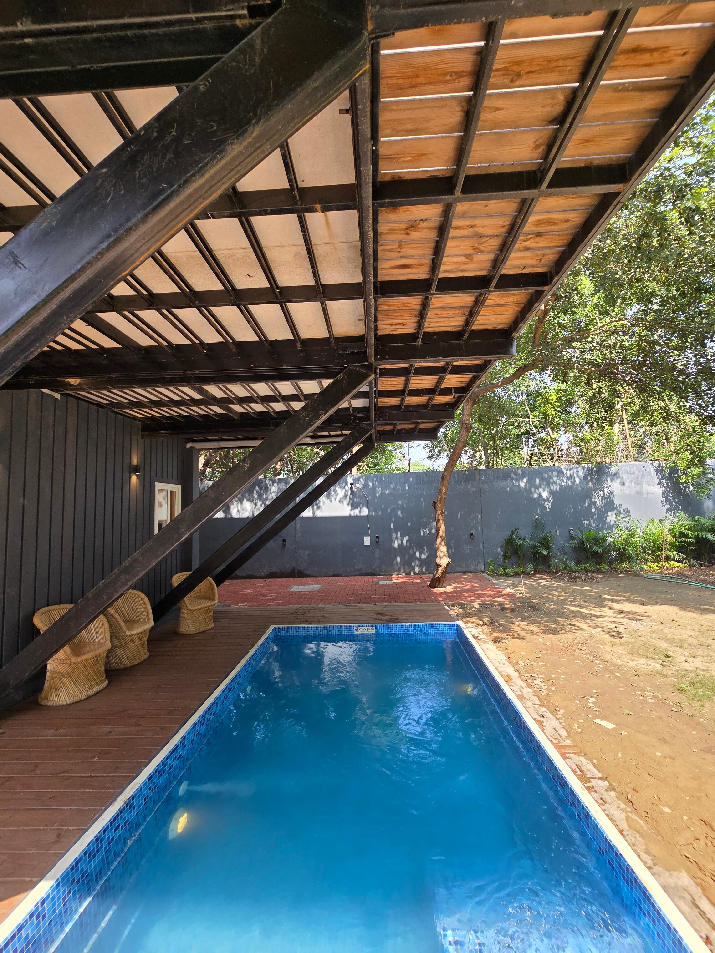 Sky Bloom DLF 2BHK Luxury Villa Chattarpur - Tap to explore photos