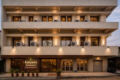 Kalyans Hotel
