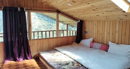 The HIKERS Wooden Cottages Room Type - Duplex Cottage