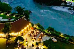 Aloha Rishikesh India Apartment by Nibhachi