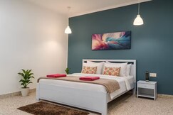 Tourist Friendly Studio Retreat BirlaMandir