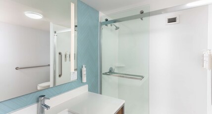 Hilton Garden Inn Columbus Room Type - 2QN MOB HEARING ACC W TUB