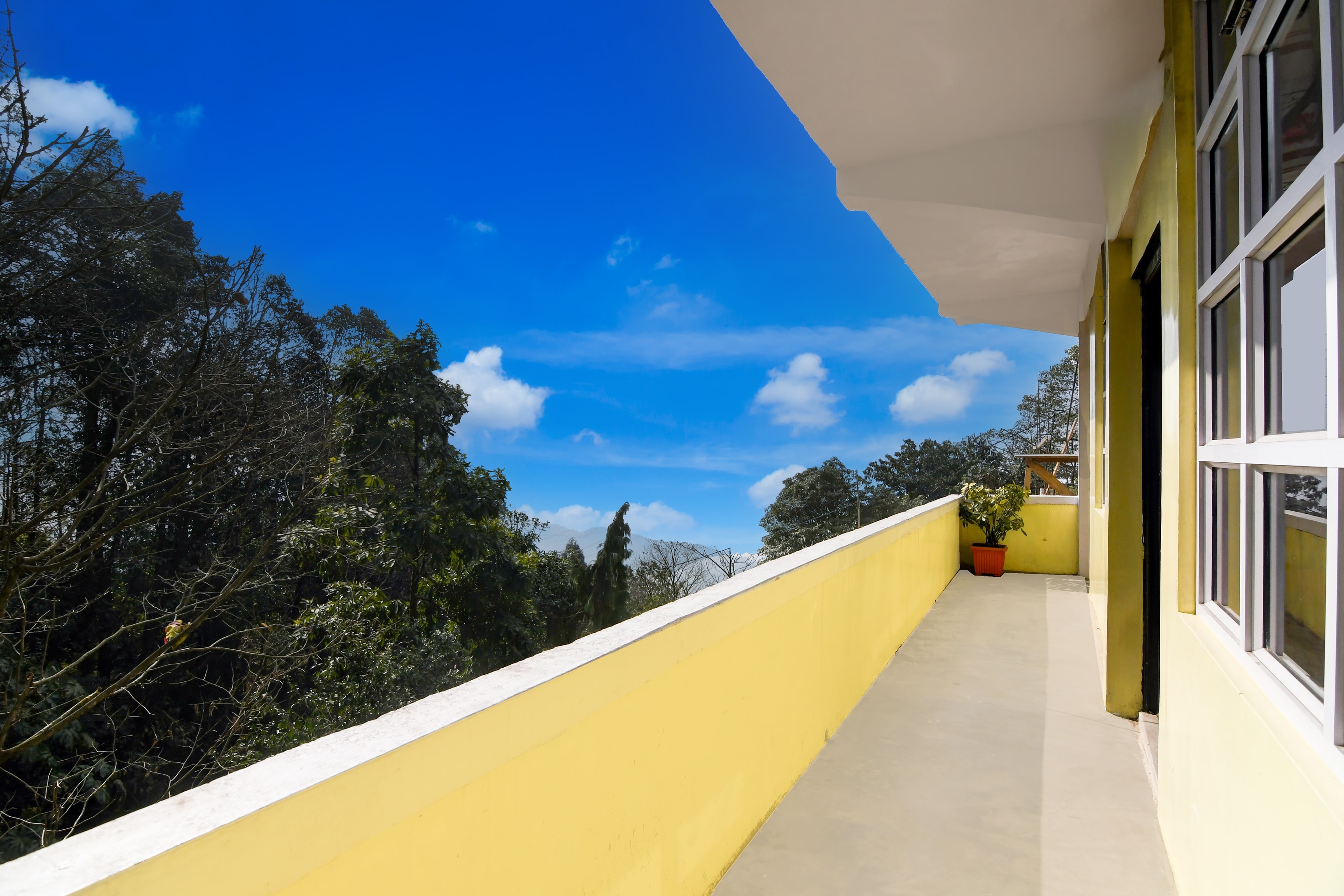 Hotel O Ghoom Formerly Aps Homestay - Tap to explore photos