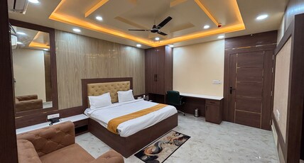 Hotel SK Tower Room Type - Deluxe Room