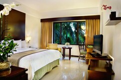 Aryaduta Lippo Village