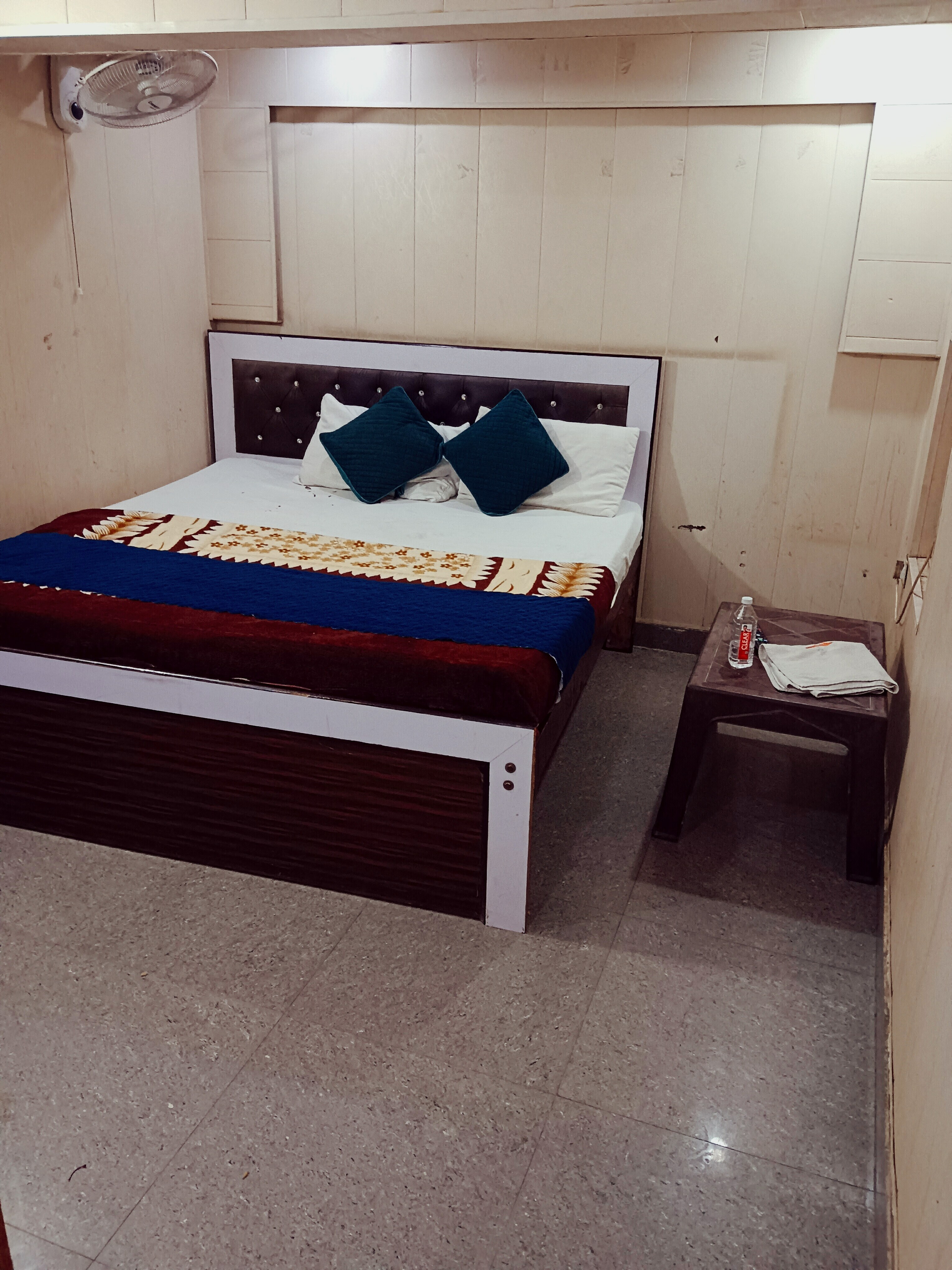 Hotel Vikral Guest house - Tap to explore photos