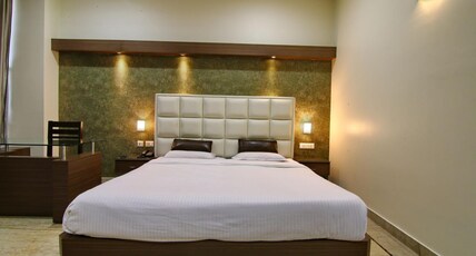 Narula Convention Centre & Rooms Room Type - Executive Room