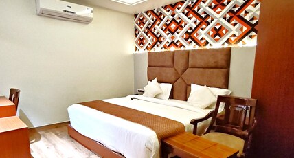 Hotel The Park View Room Type - Deluxe Room