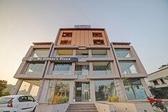 Address of Hotel Tapovan In