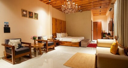 PUSHRINGDI ISLAND RESORT AND HOUSE BOAT Room Type - Superiror room by the lake