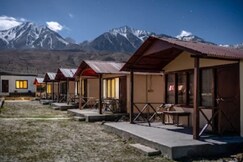 Pangong Tso Eco Resort | Lake-view Cottages
