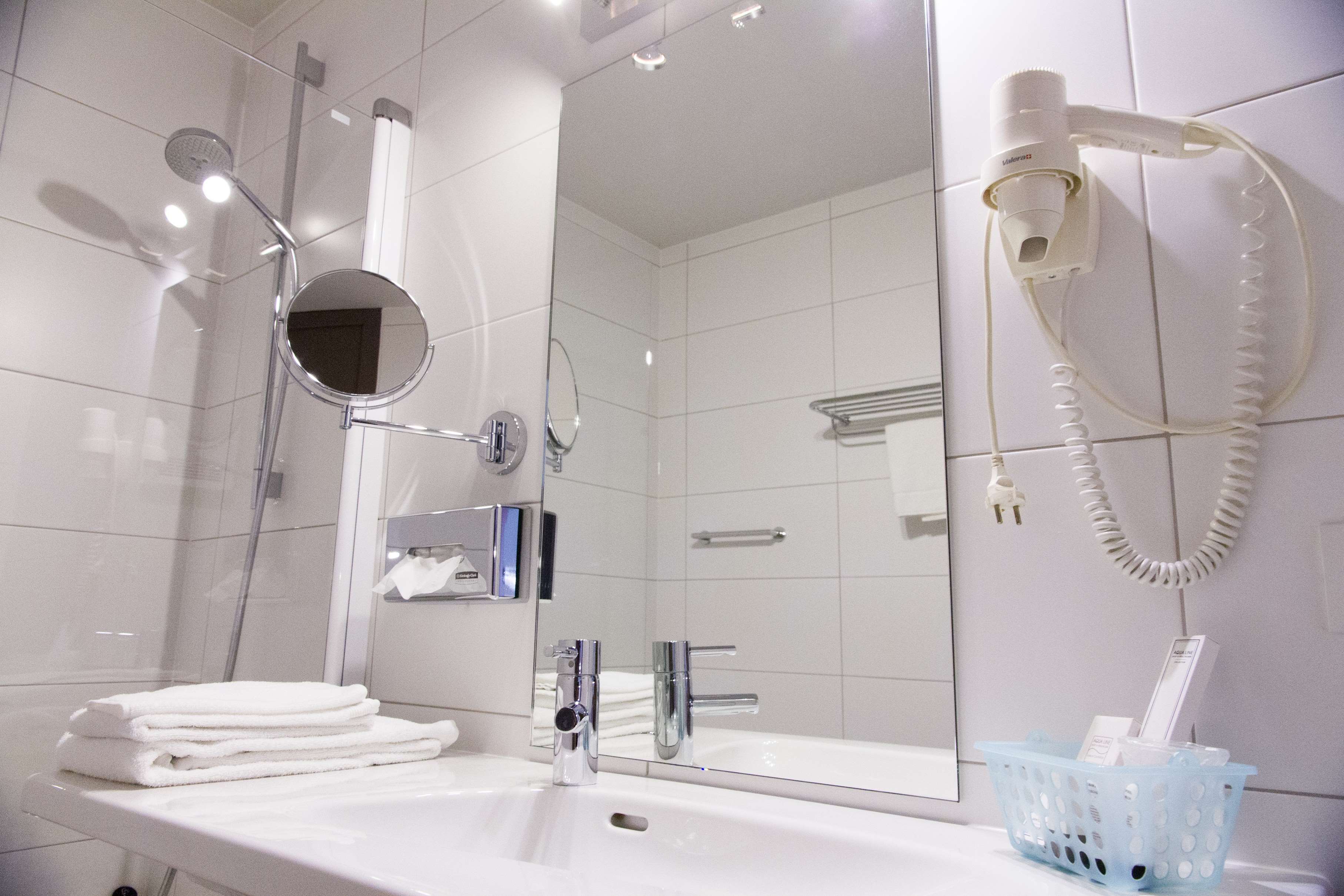 Best Western Plus Aldhem Hotel - Tap to explore photos