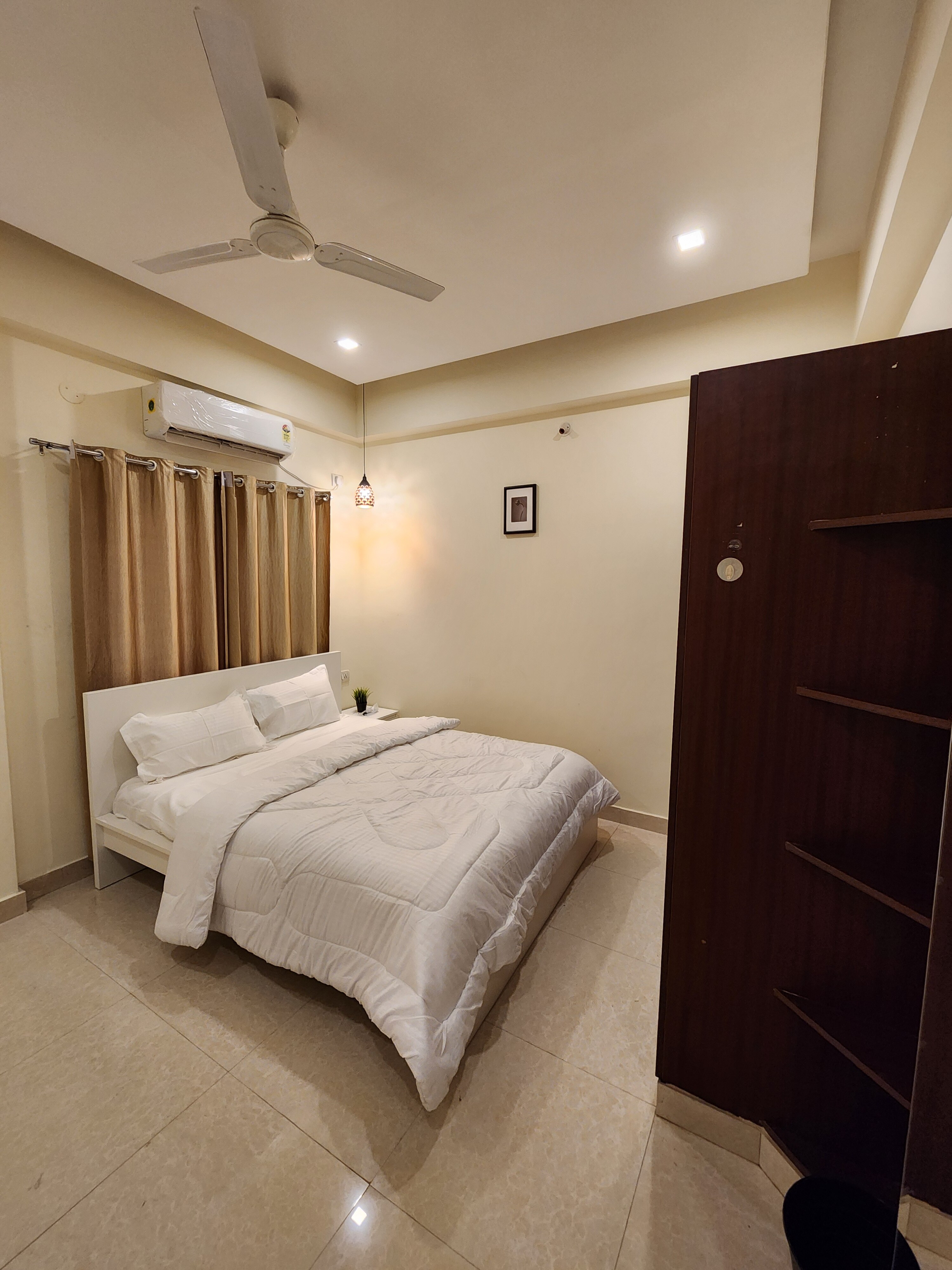 Coral Furnished Apartments - Tap to explore photos