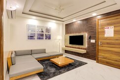 Peacefulhuts Luxury 3BHK