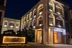 Hotel Shehnai Garden