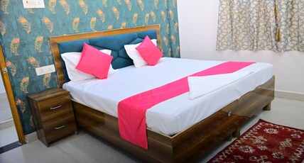 Vatika Palace Ayodhya Room Type - Family AC Room