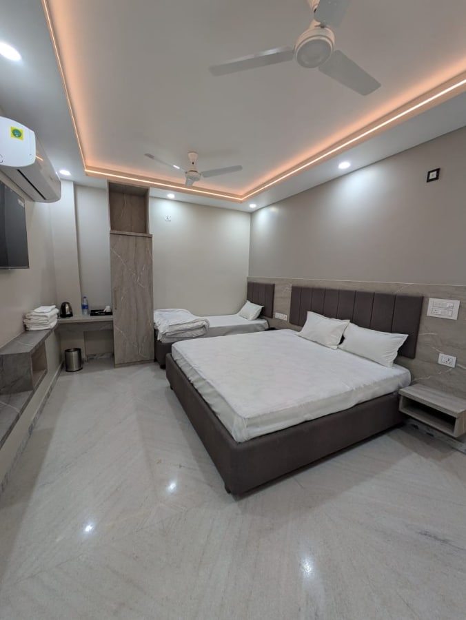 Haritwal Guest House - Tap to explore photos